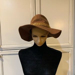 NWT GUESS BROWN FLOPPY STYLE Western cowboy hat